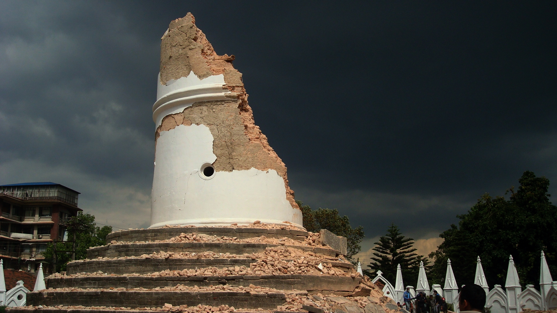 Shifting Earth, Enduring Settlements: Nepal’s Earthquakes as History, Science, and Warning